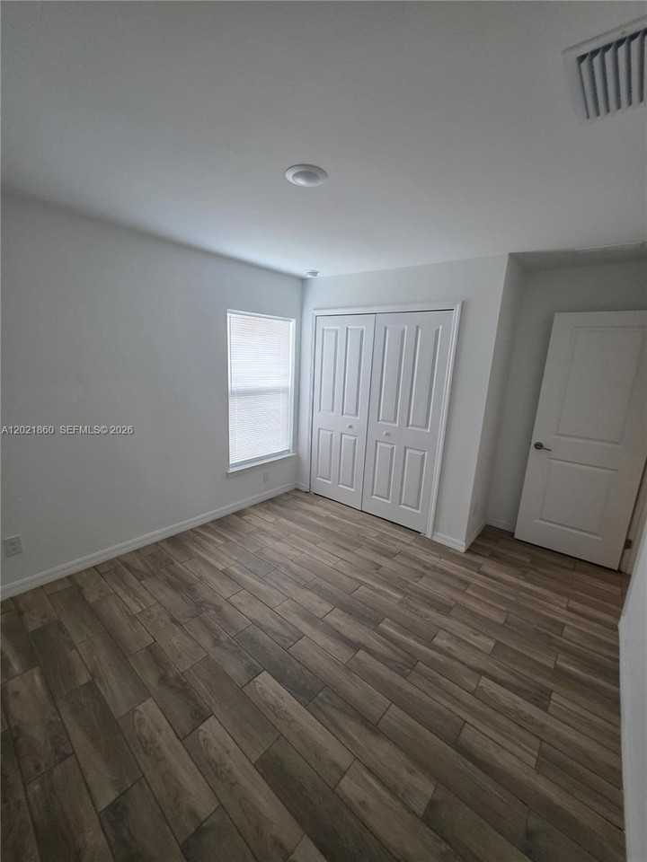 1926 Nw 31st Ter #1 - Photo 6 of 13