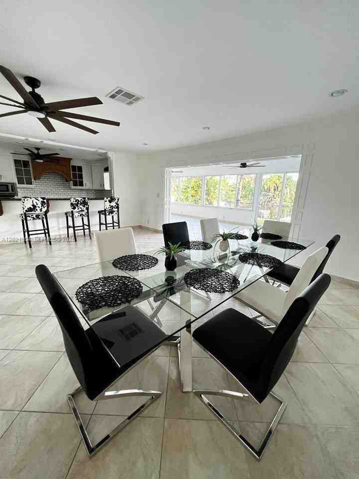 3324 Lakeview Blvd - Photo 7 of 36