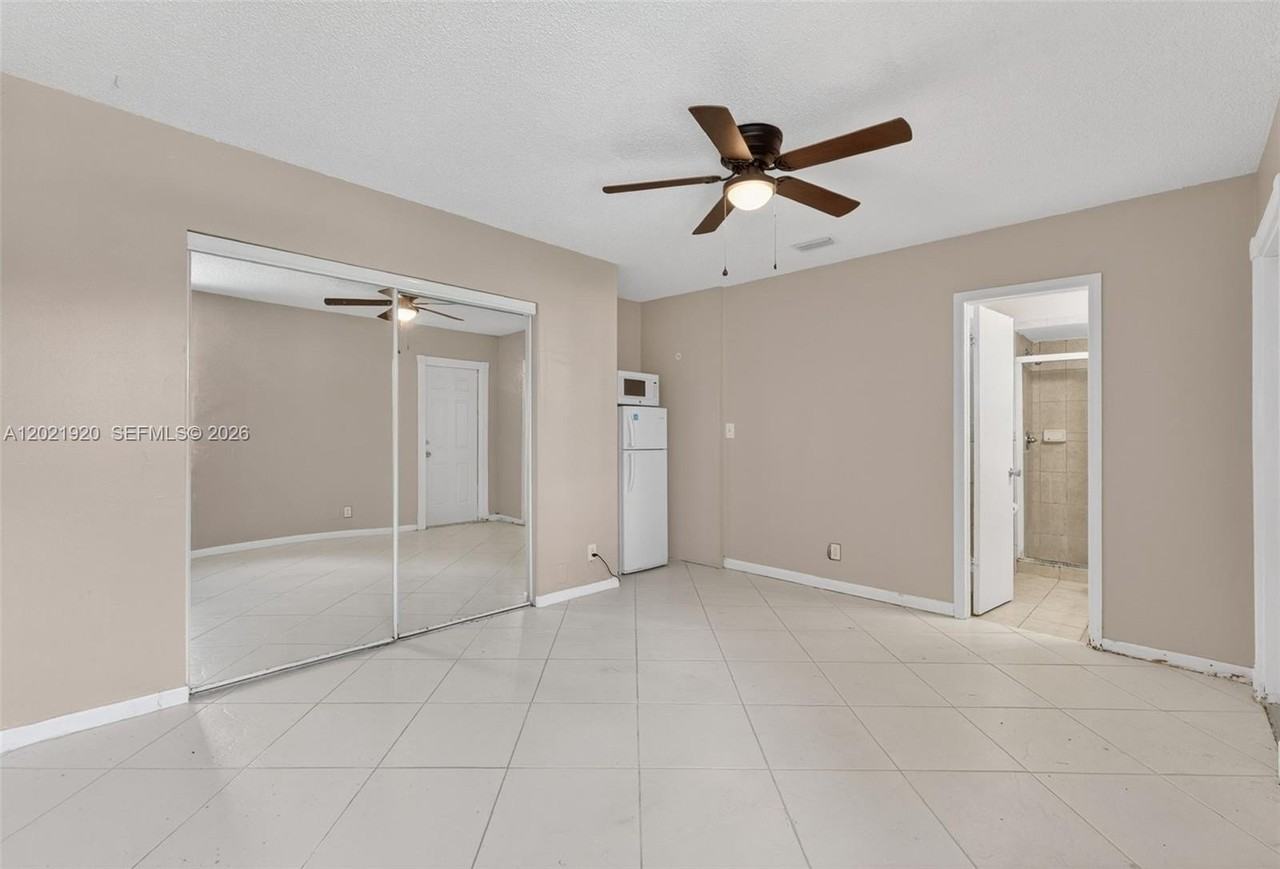 11135 Nw 25th Ct #1 - Photo 5 of 12