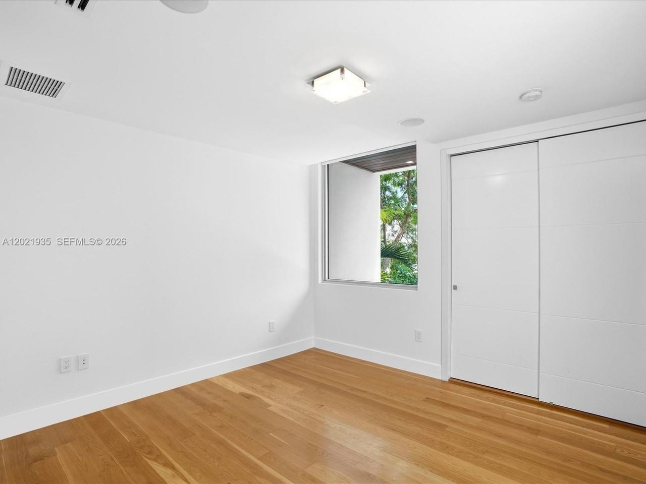 125 Hampton Ln - Photo 7 of 50
