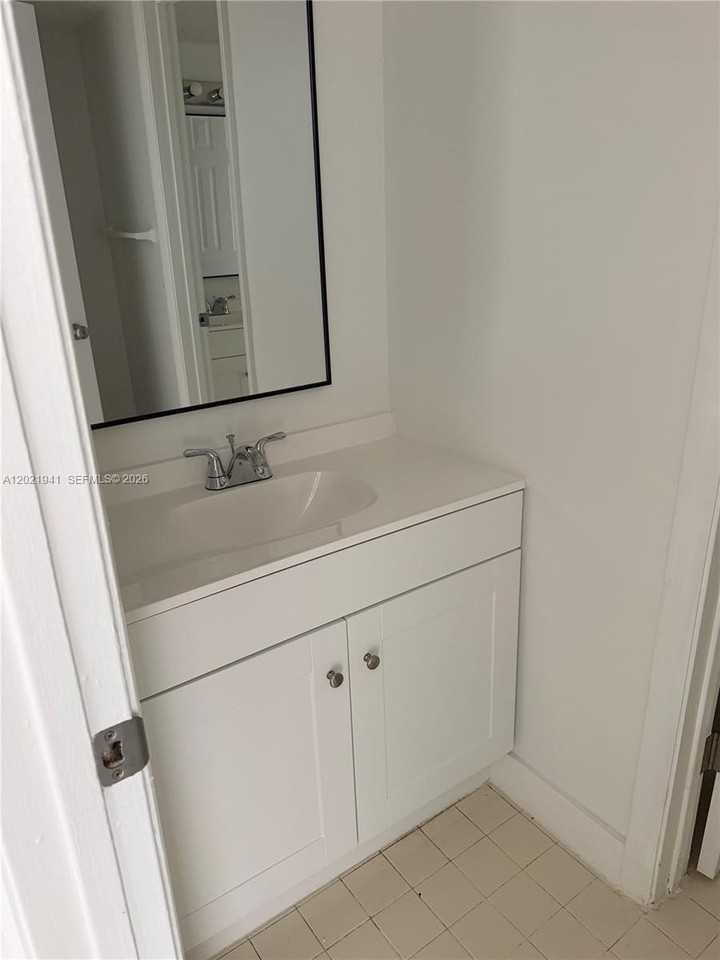 1139 Independence Trl #1139F - Photo 3 of 10