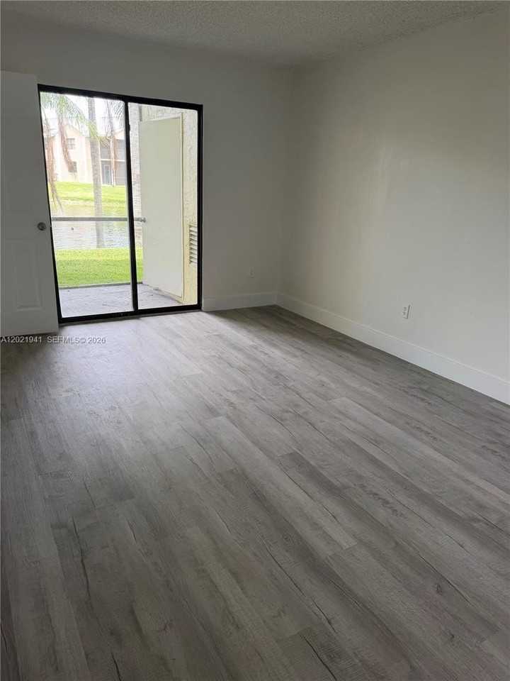 1139 Independence Trl #1139F - Photo 6 of 10