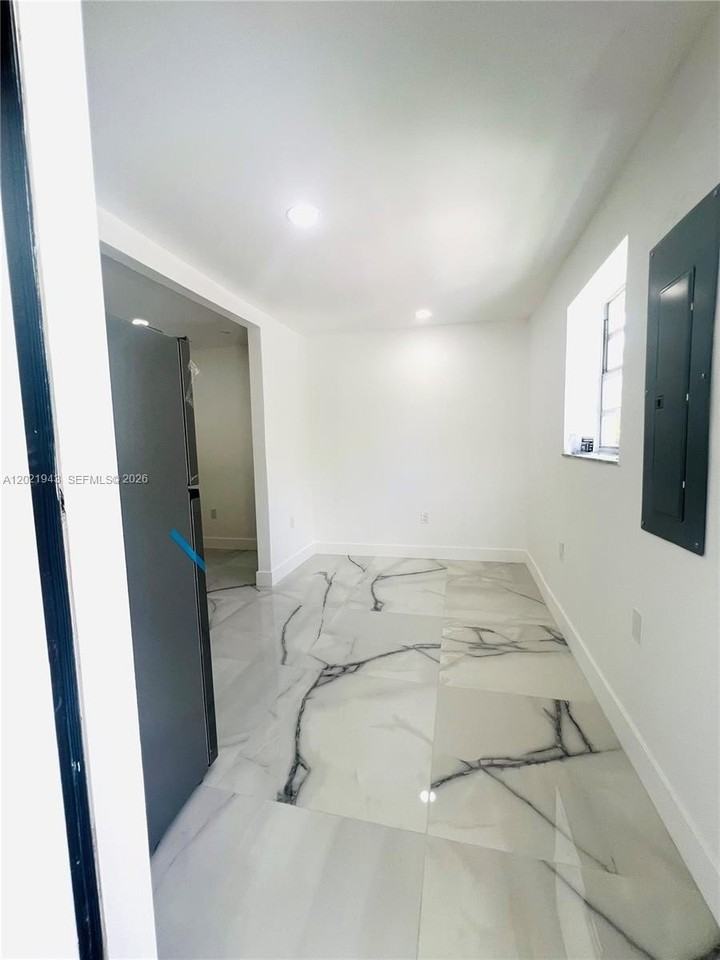 15530 Sw 295th Ter #REAR - Photo 2 of 14
