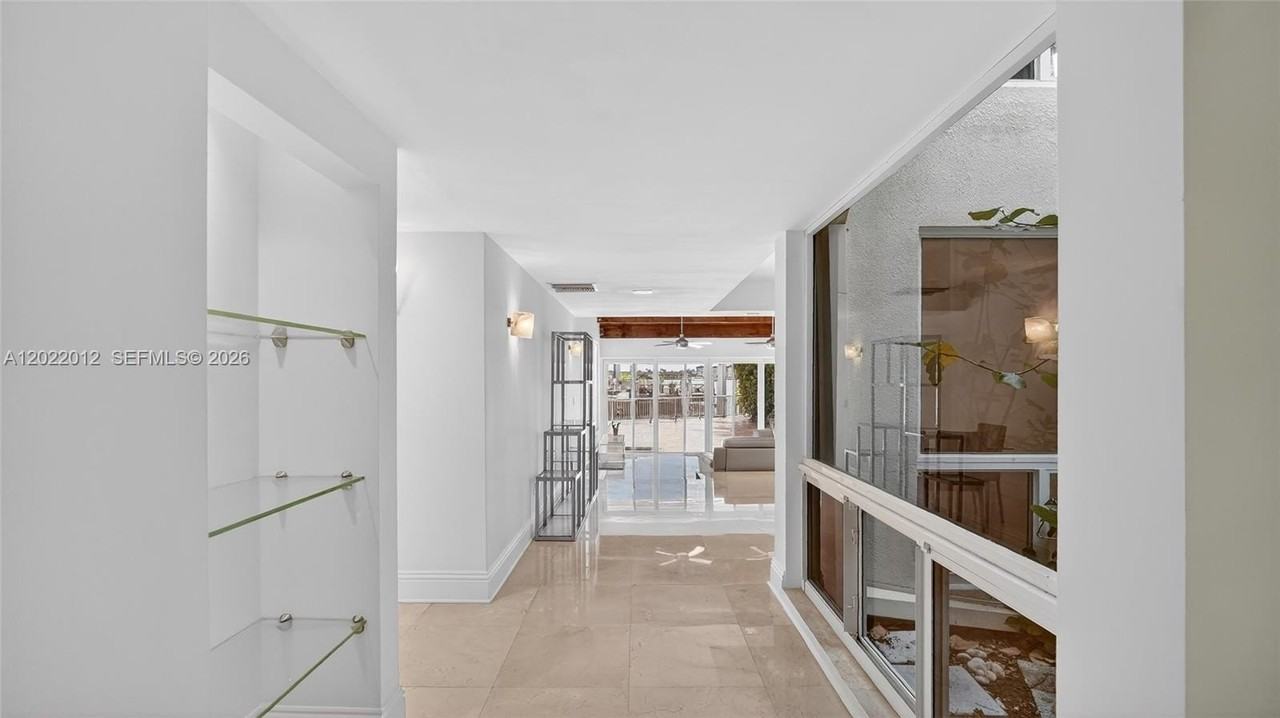 3226 Ne 168th St #3226 - Photo 4 of 28
