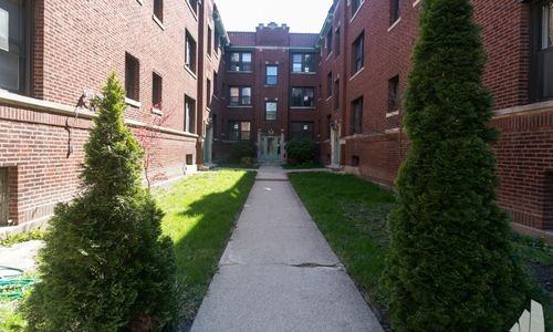 2641 N Spaulding Ave