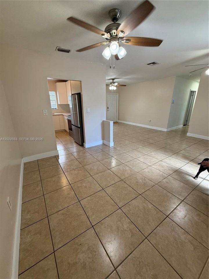 17520 Nw 40th Ave - Photo 5 of 21