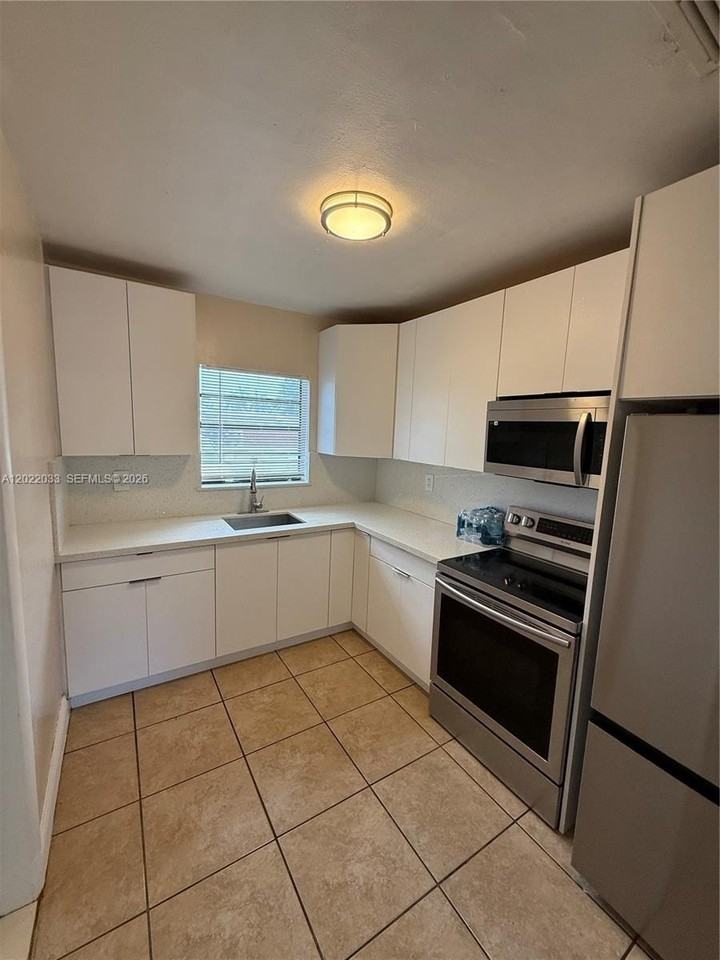 17520 Nw 40th Ave - Photo 6 of 21
