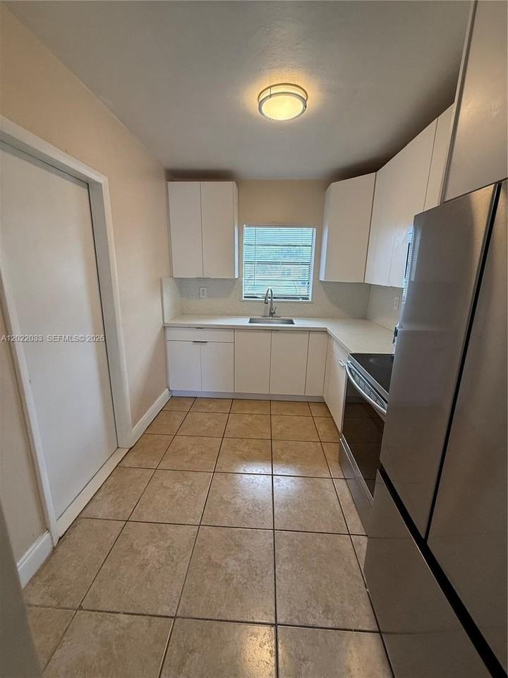 17520 Nw 40th Ave - Photo 7 of 21