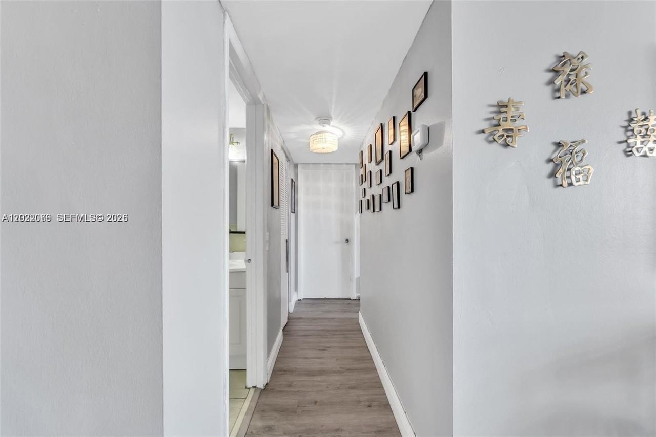 2025 Ne 164th St #808 - Photo 6 of 7