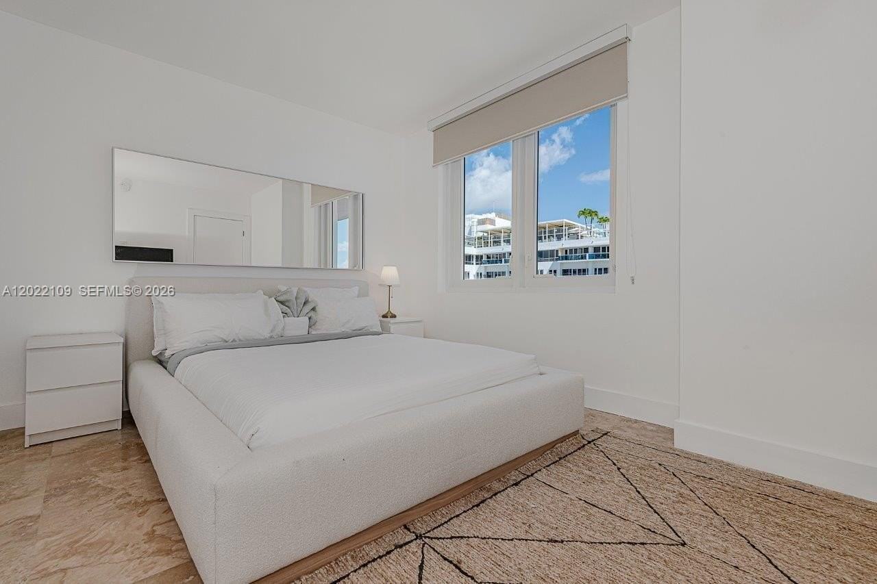 2301 Collins Ave #1515 - Photo 5 of 19