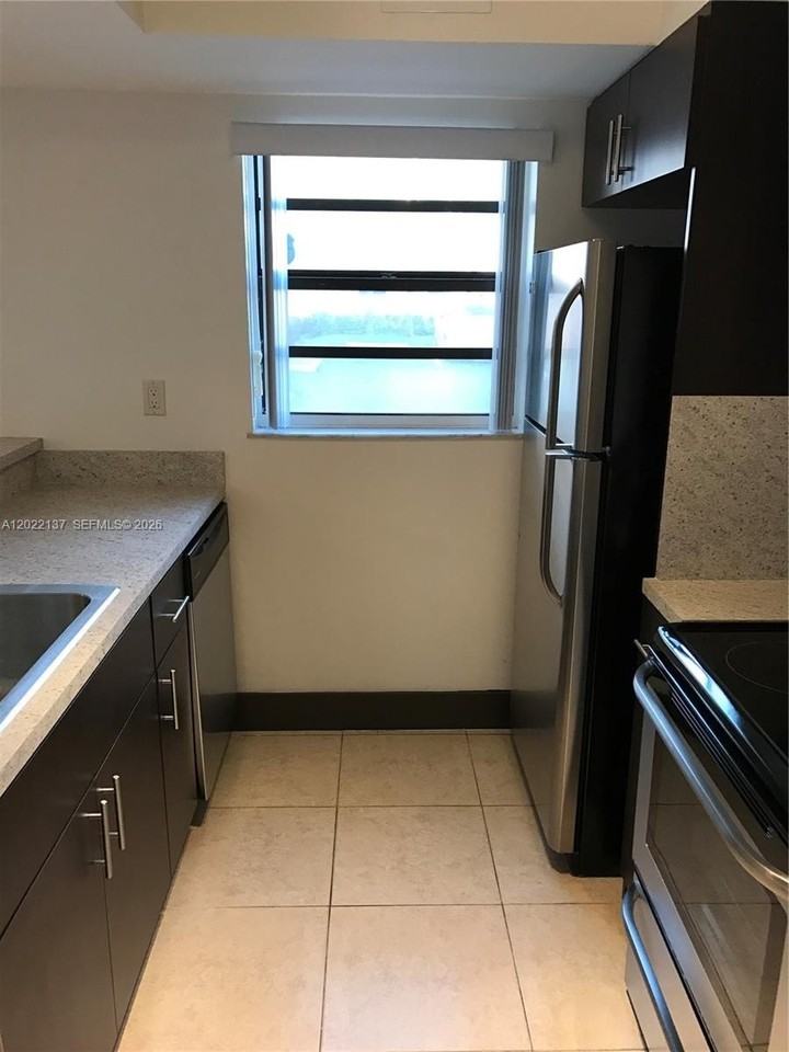 18224 Mediterranean Blvd #2-17 - Photo 6 of 24