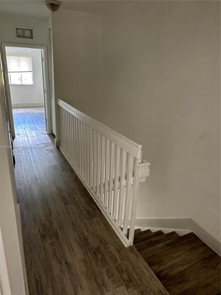 4513 Woodland Cir #4513 - Photo 5 of 14