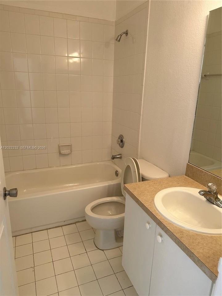 4513 Woodland Cir #4513 - Photo 7 of 14
