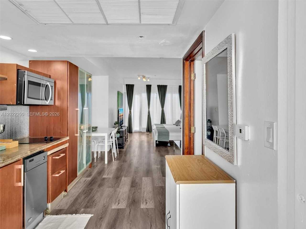 1052 Ocean Dr #C203 - Photo 6 of 35