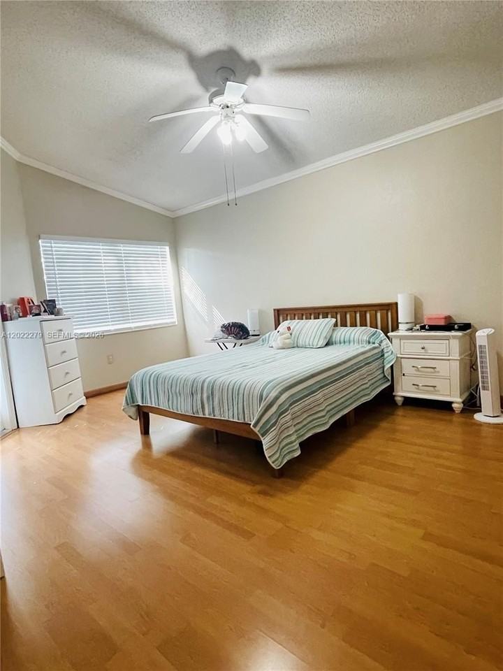 4101 Sapphire Ter - Photo 7 of 15