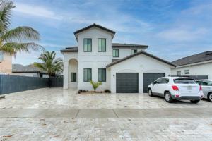 featured image of 18355 Nw 89th Ave