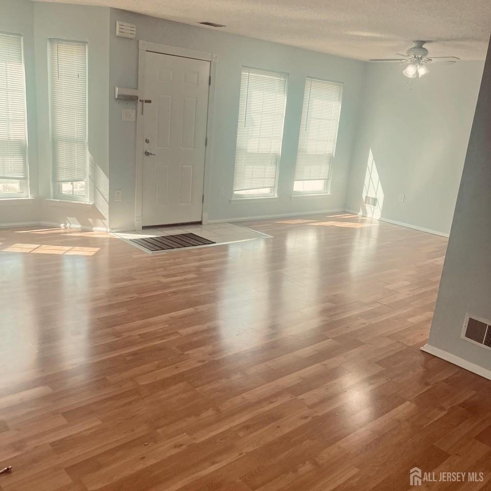 15 Goodwin Dr - Photo 6 of 24