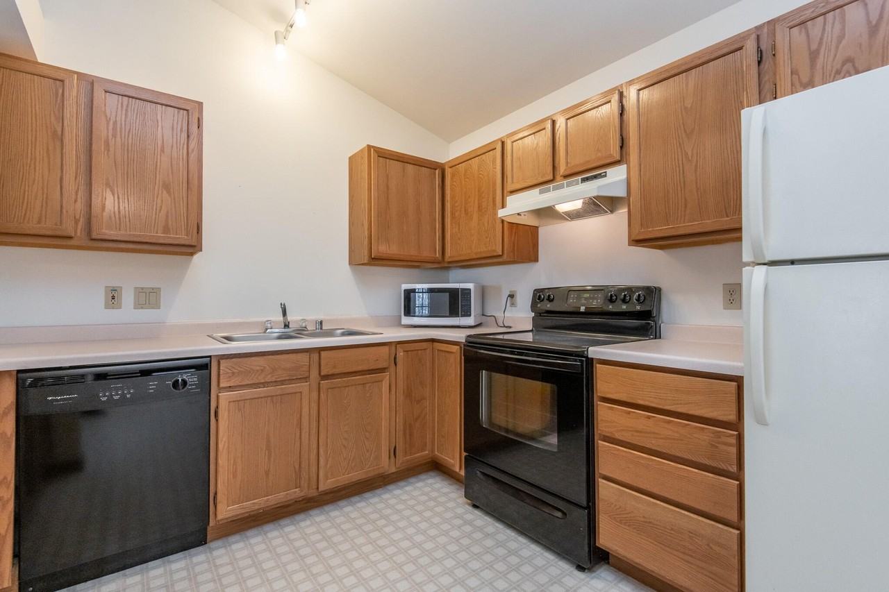 1825 E Racine Ave #1 - Photo 4 of 25