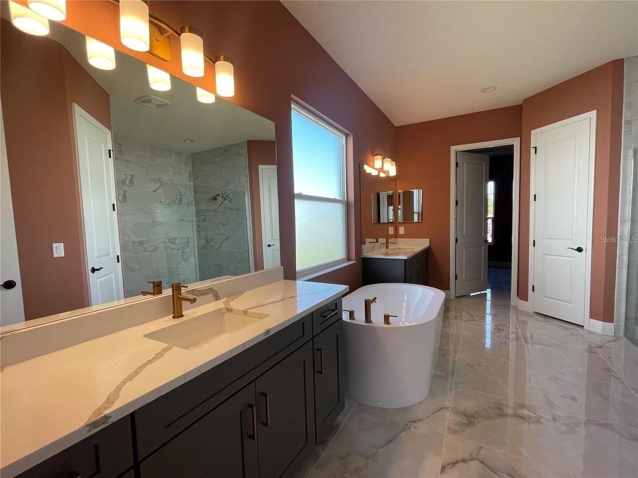 2507 Star Apple Way - Photo 4 of 13