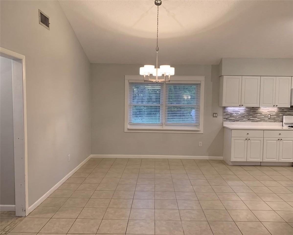 3 Elizabeth Dr E - Photo 5 of 19