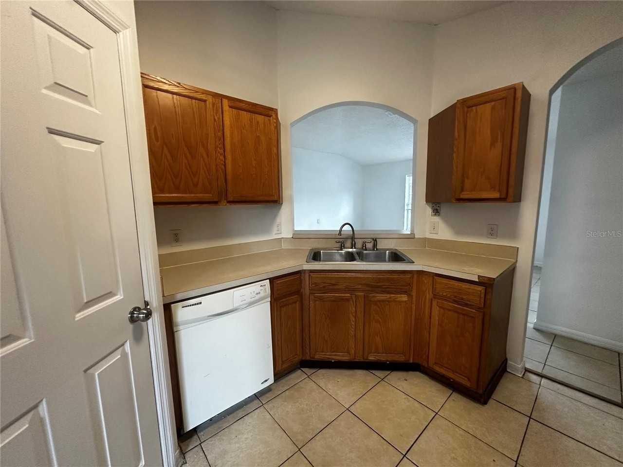 18 Red Clover Ln - Photo 5 of 11