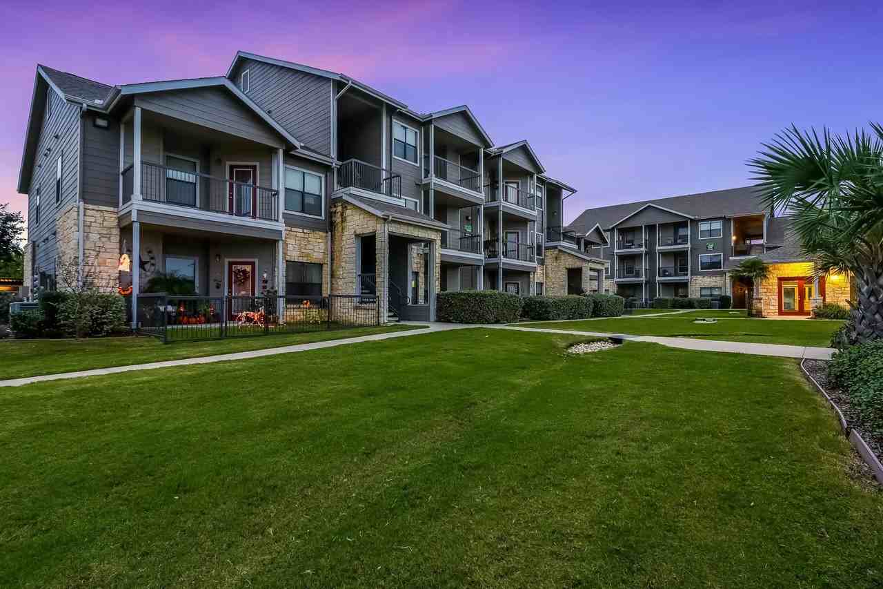 Republic Deer Creek - Photo 3 of 19