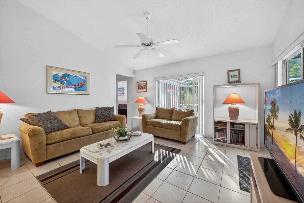 1416 Thousand Oaks Blvd - Photo 4 of 28
