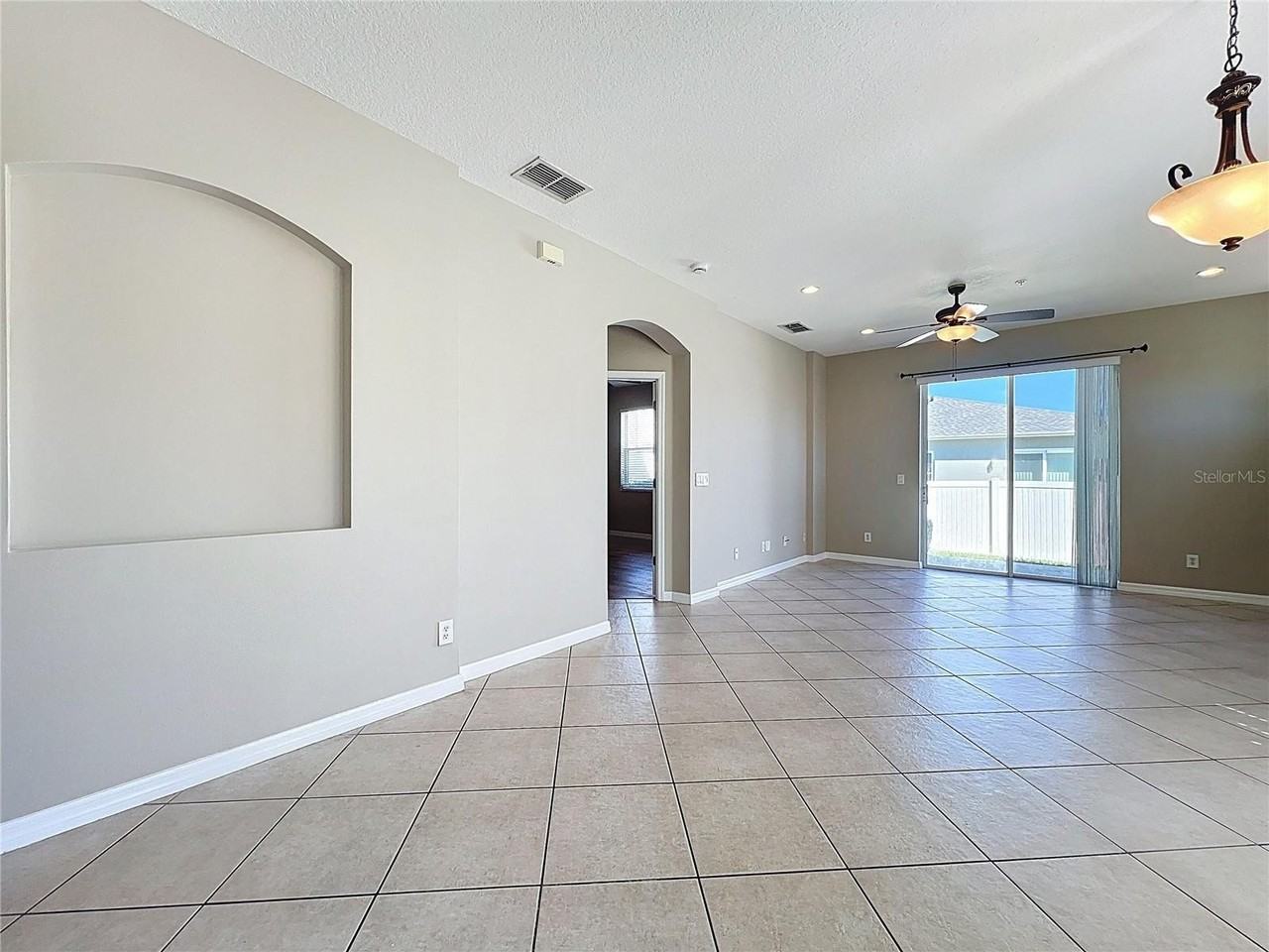 679 Canyon Stone Cir - Photo 4 of 47