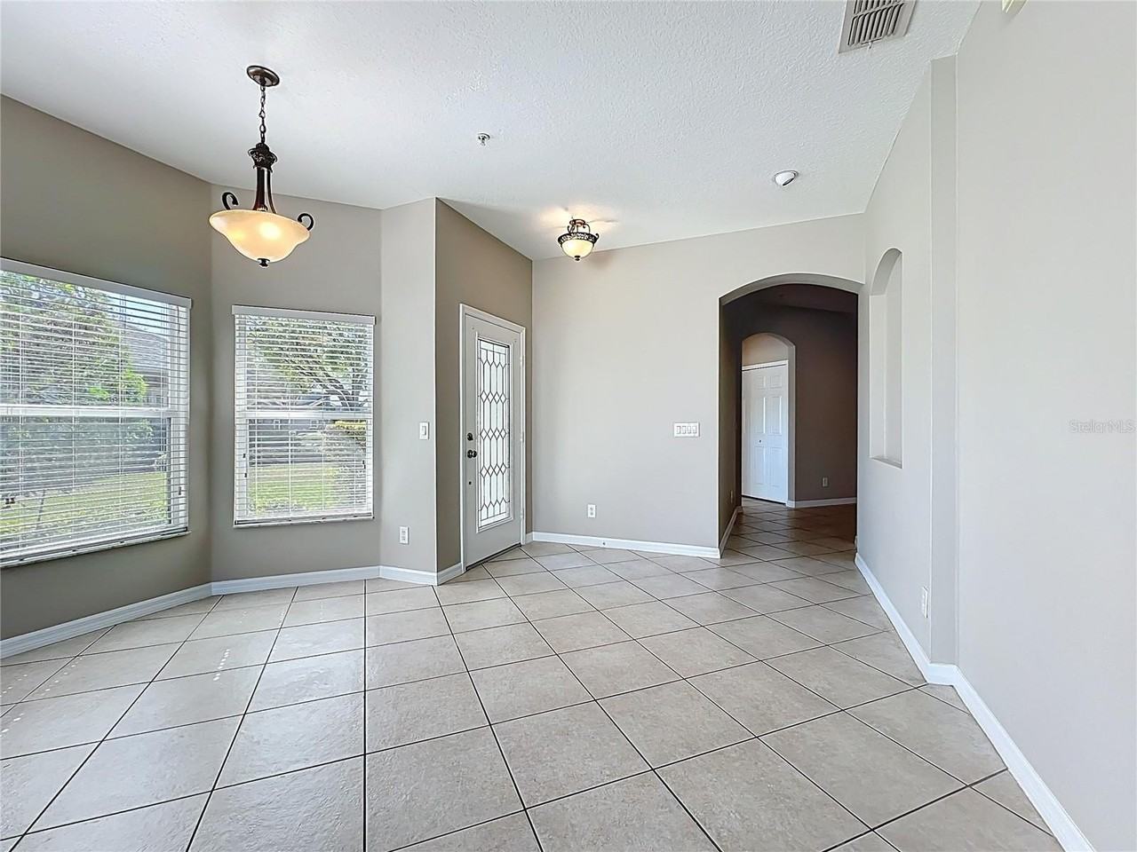 679 Canyon Stone Cir - Photo 7 of 47