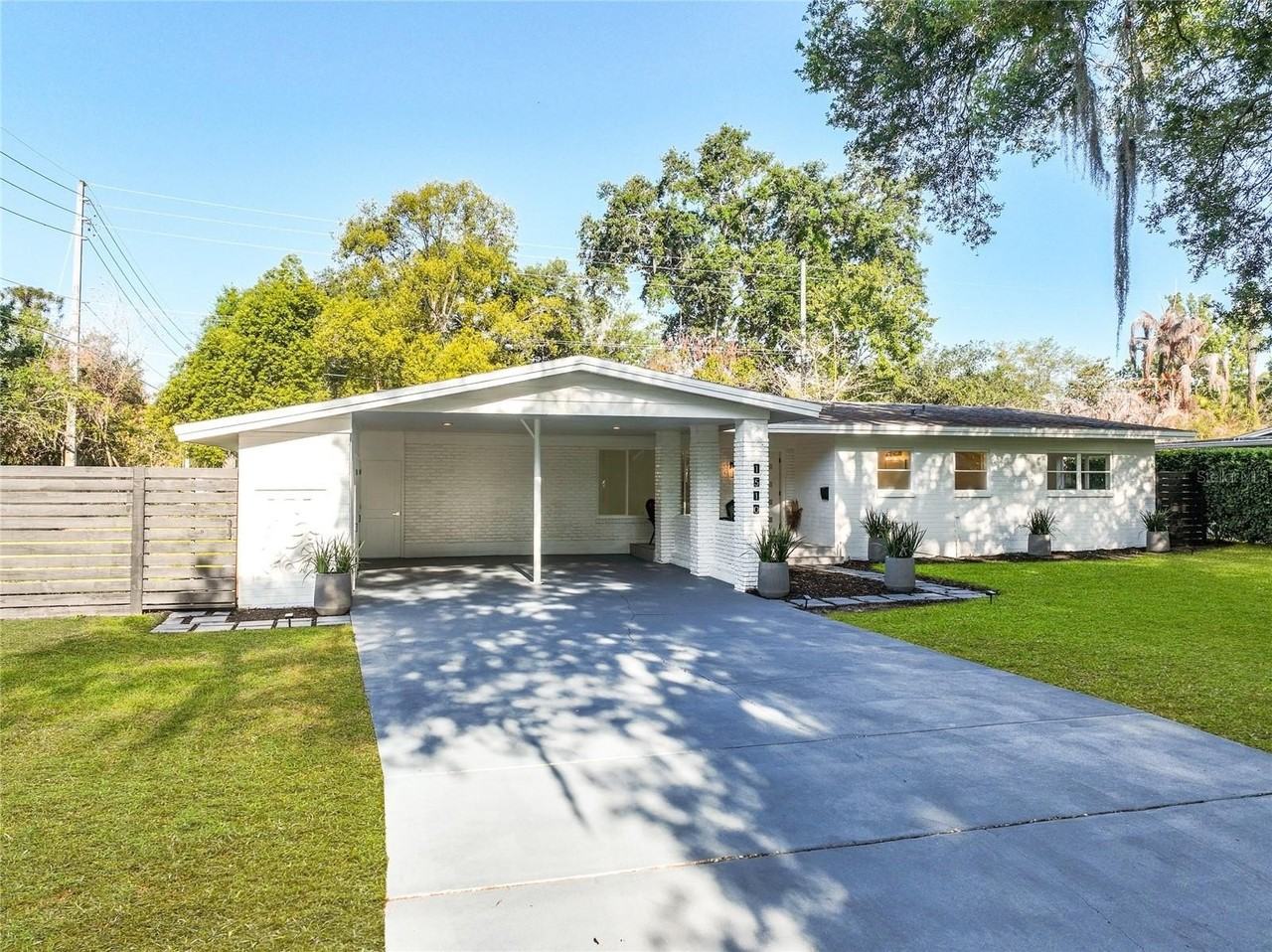 1510 Belmont Dr - Photo 2 of 50