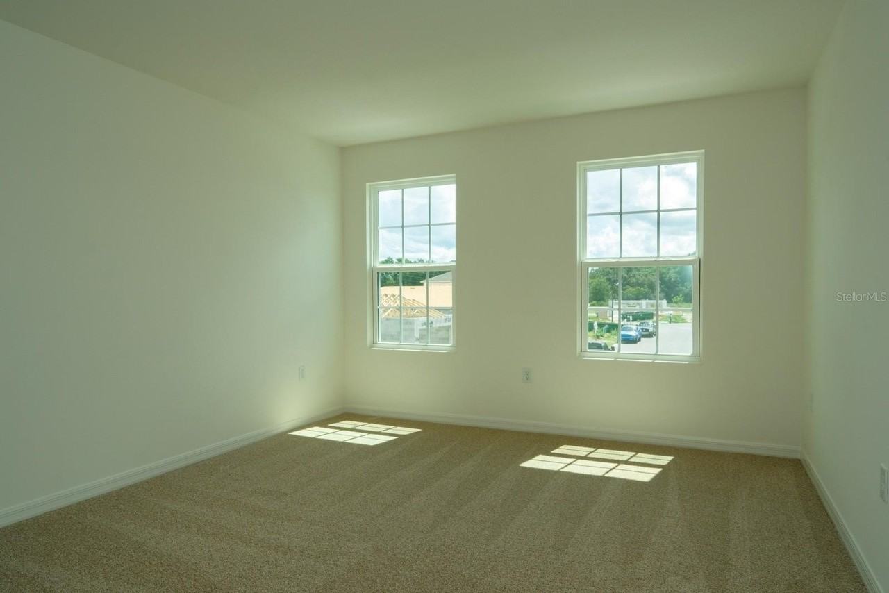 1673 Swan Swim Dr - Photo 2 of 32