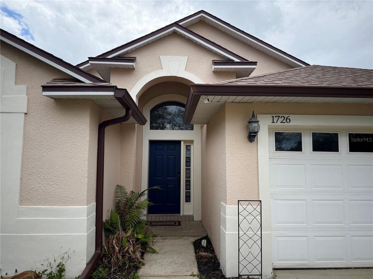 1726 Nestlewood Trl - Photo 3 of 17