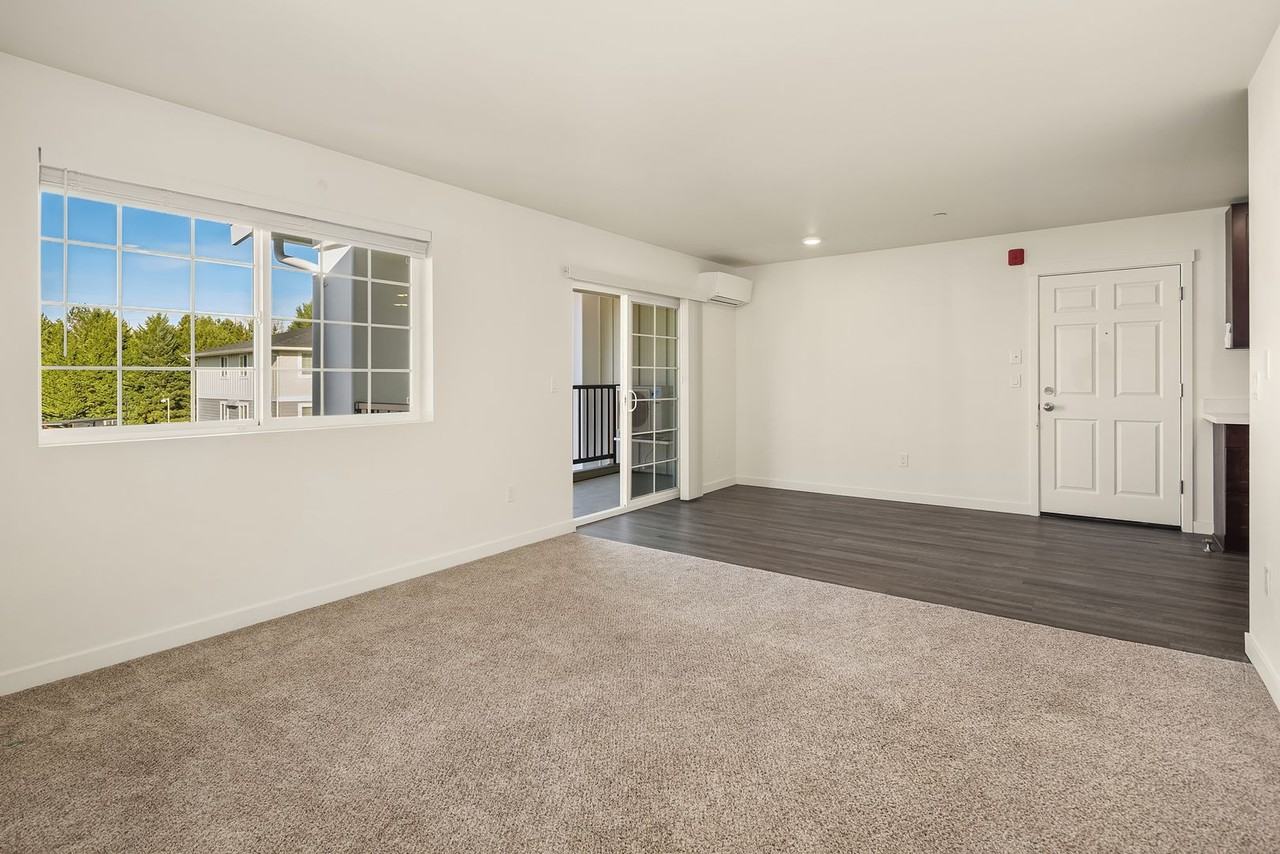 The Lake Apartments - Photo 6 of 25