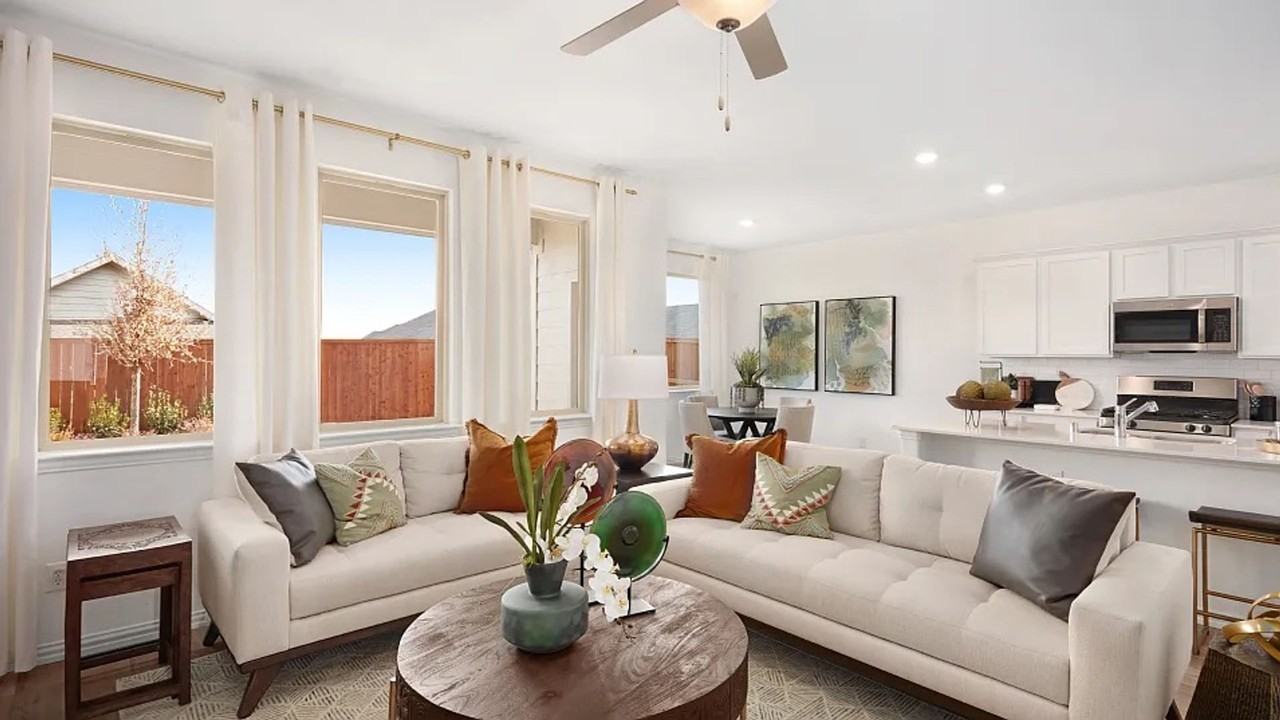 1462 Everett Gardens Way - Photo 3 of 31