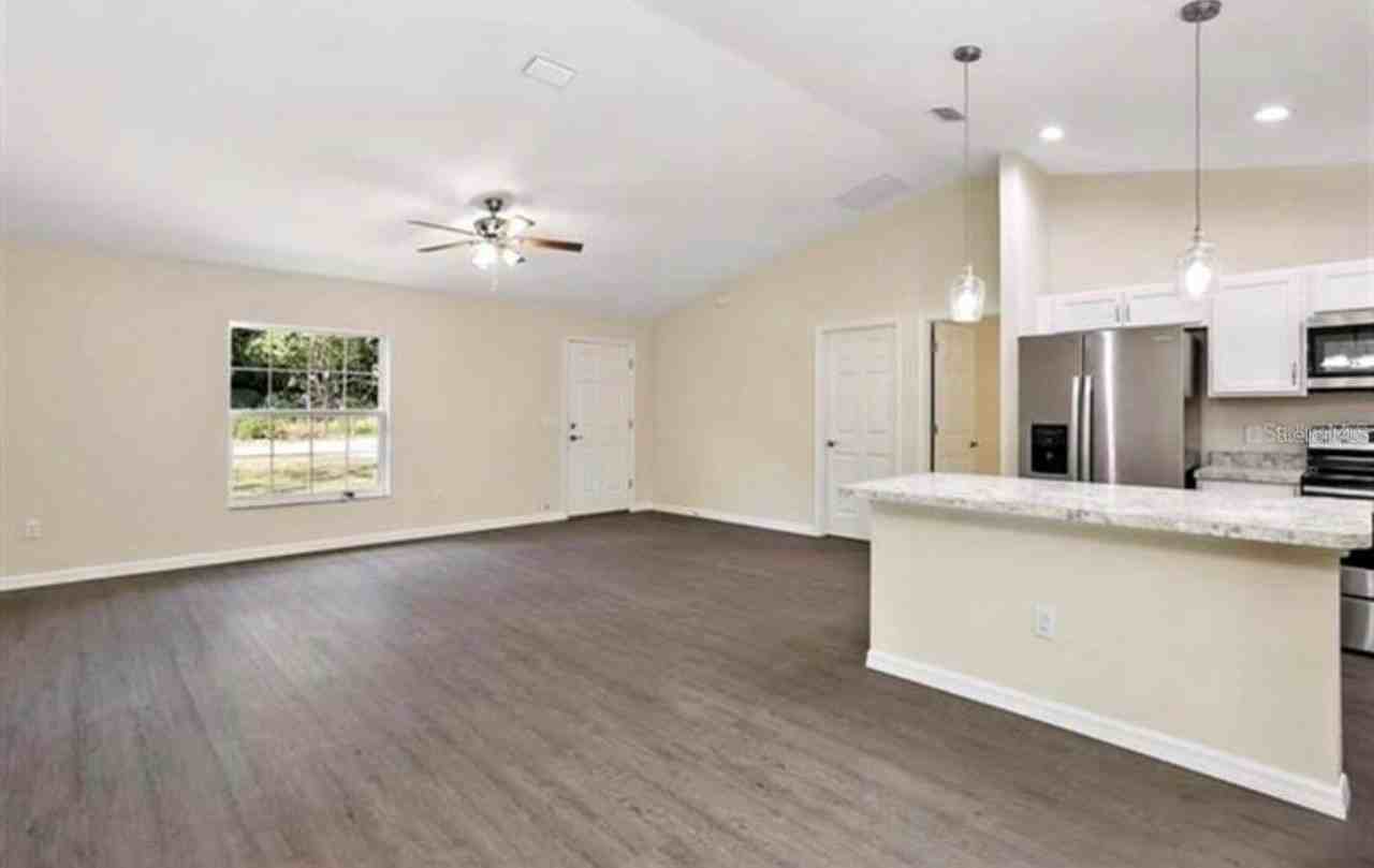 2920 Se 49th Pl - Photo 5 of 14