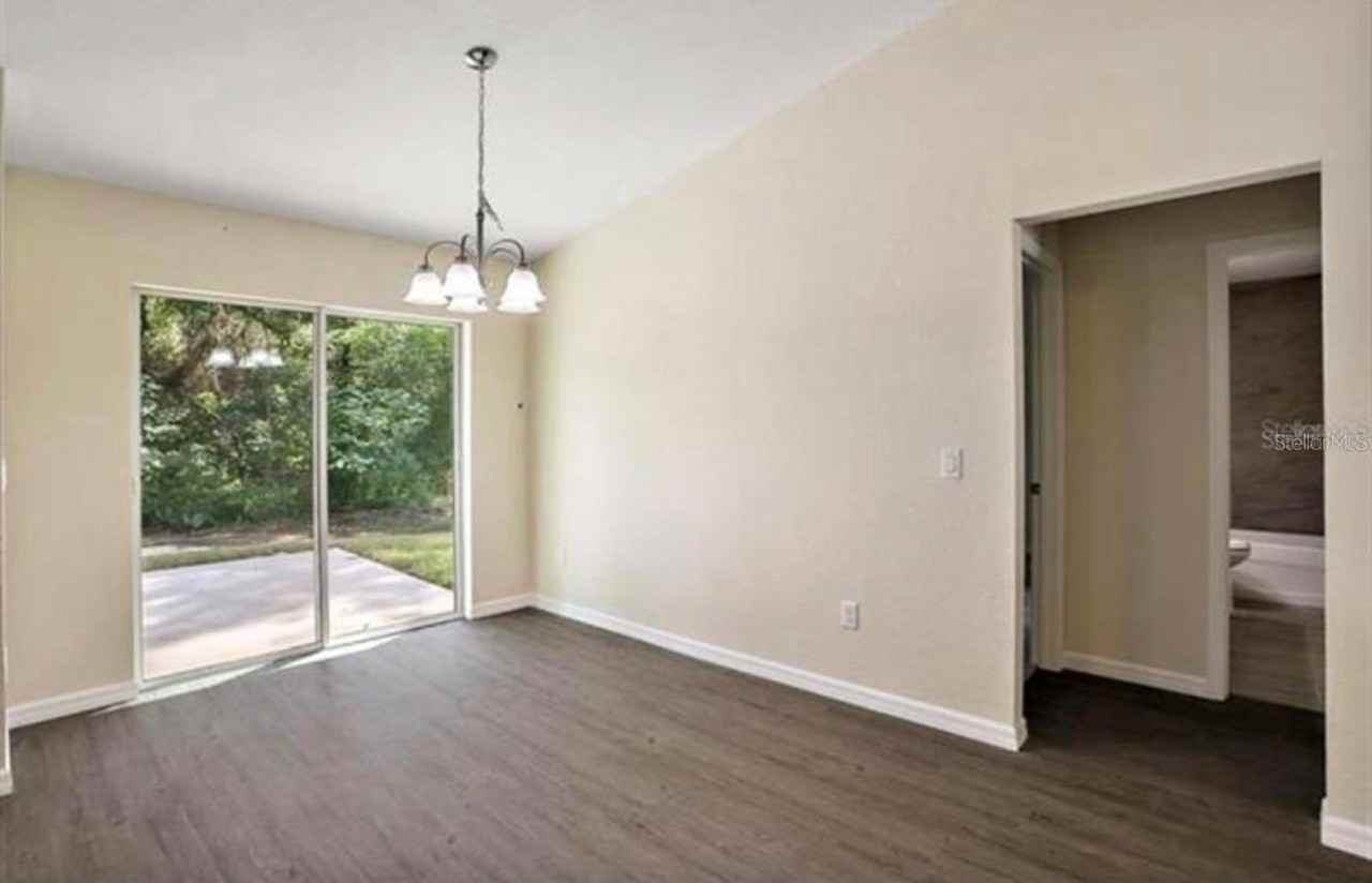 2920 Se 49th Pl - Photo 7 of 14