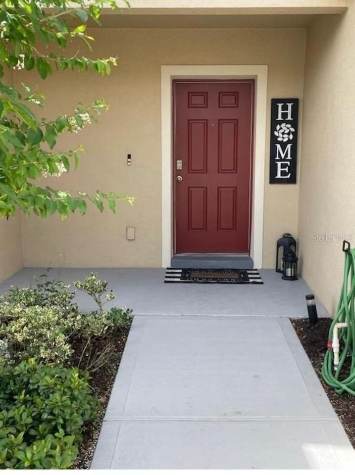 9004 Wildflower Ln - Photo 2 of 19