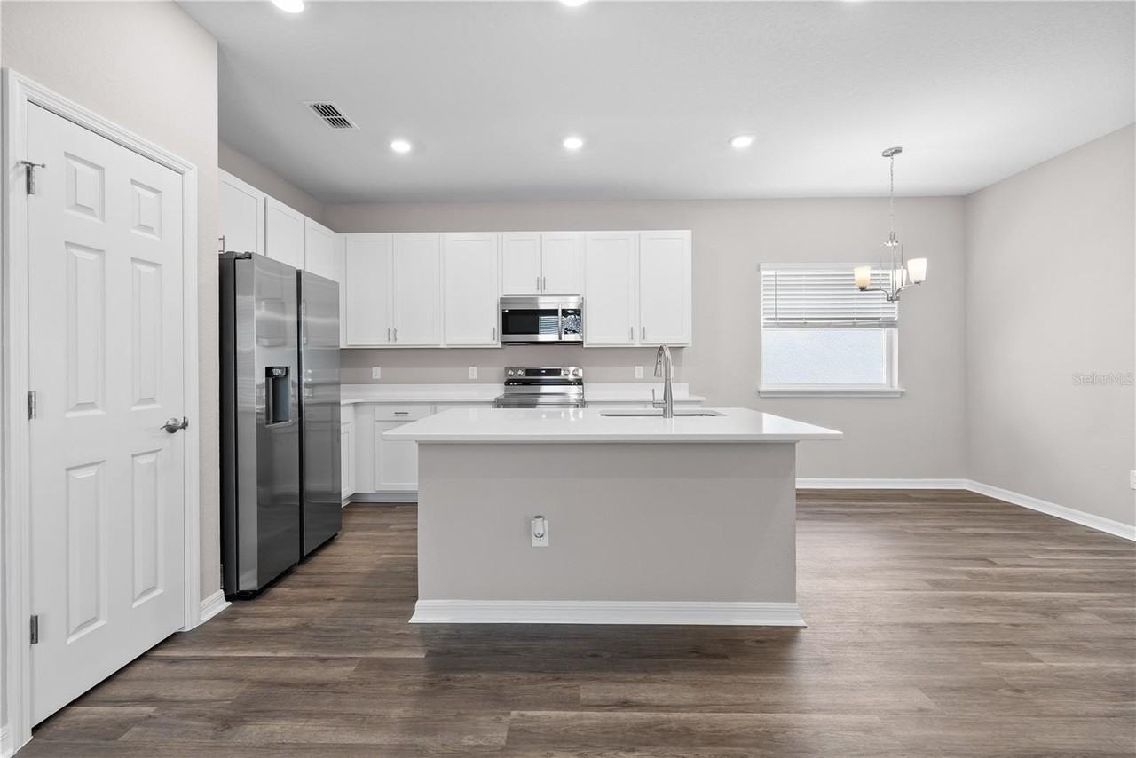 551 Windy Willow Way - Photo 7 of 50
