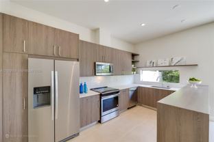 7701 Sw 95th Ter - Photo 1 of 1