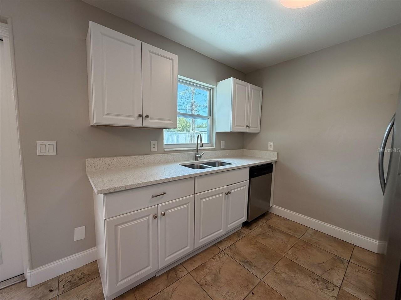 4185 Barracuda Dr Se - Photo 6 of 25