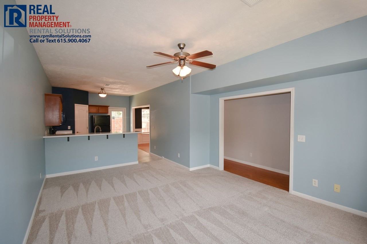 284 Meigs Dr Apt E37 #E37 - Photo 4 of 23