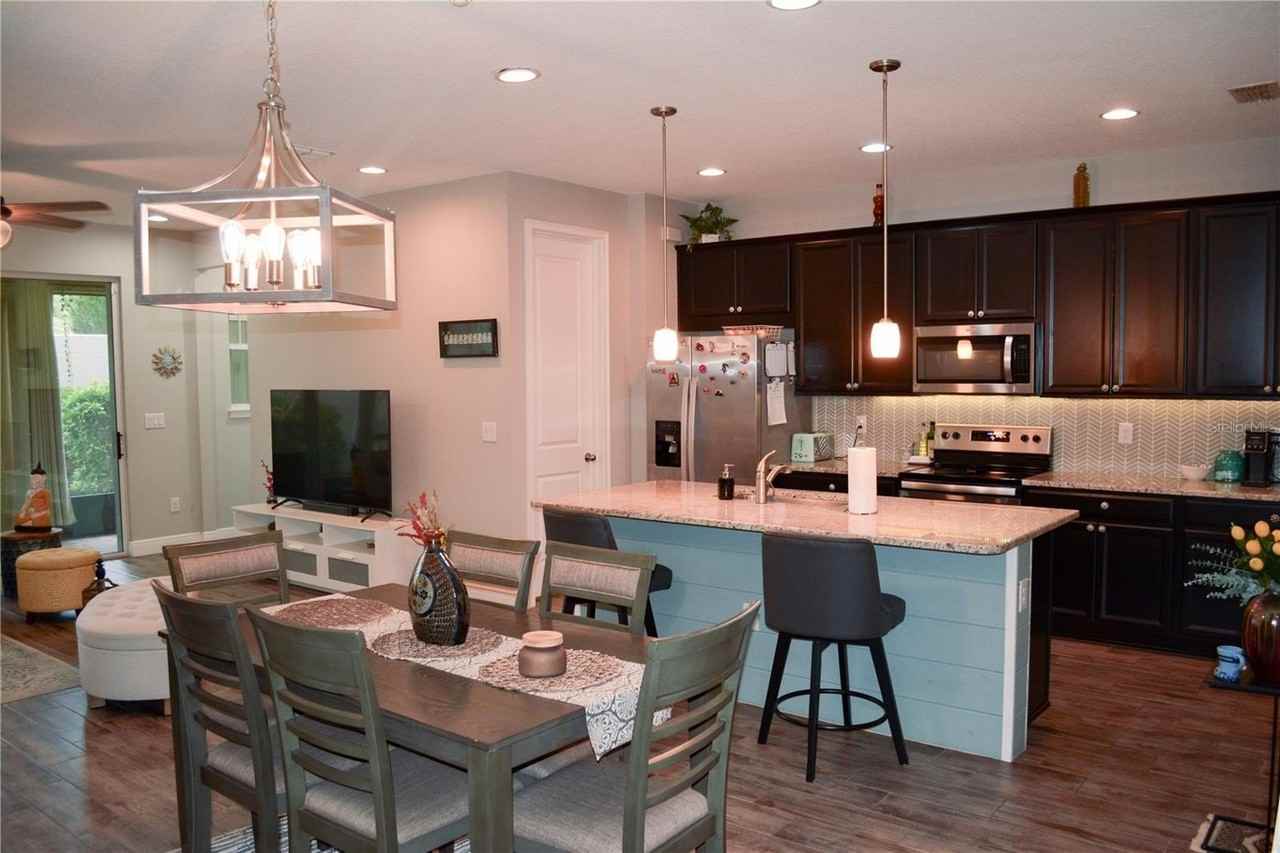 5639 Grand Sonata Ave - Photo 3 of 33