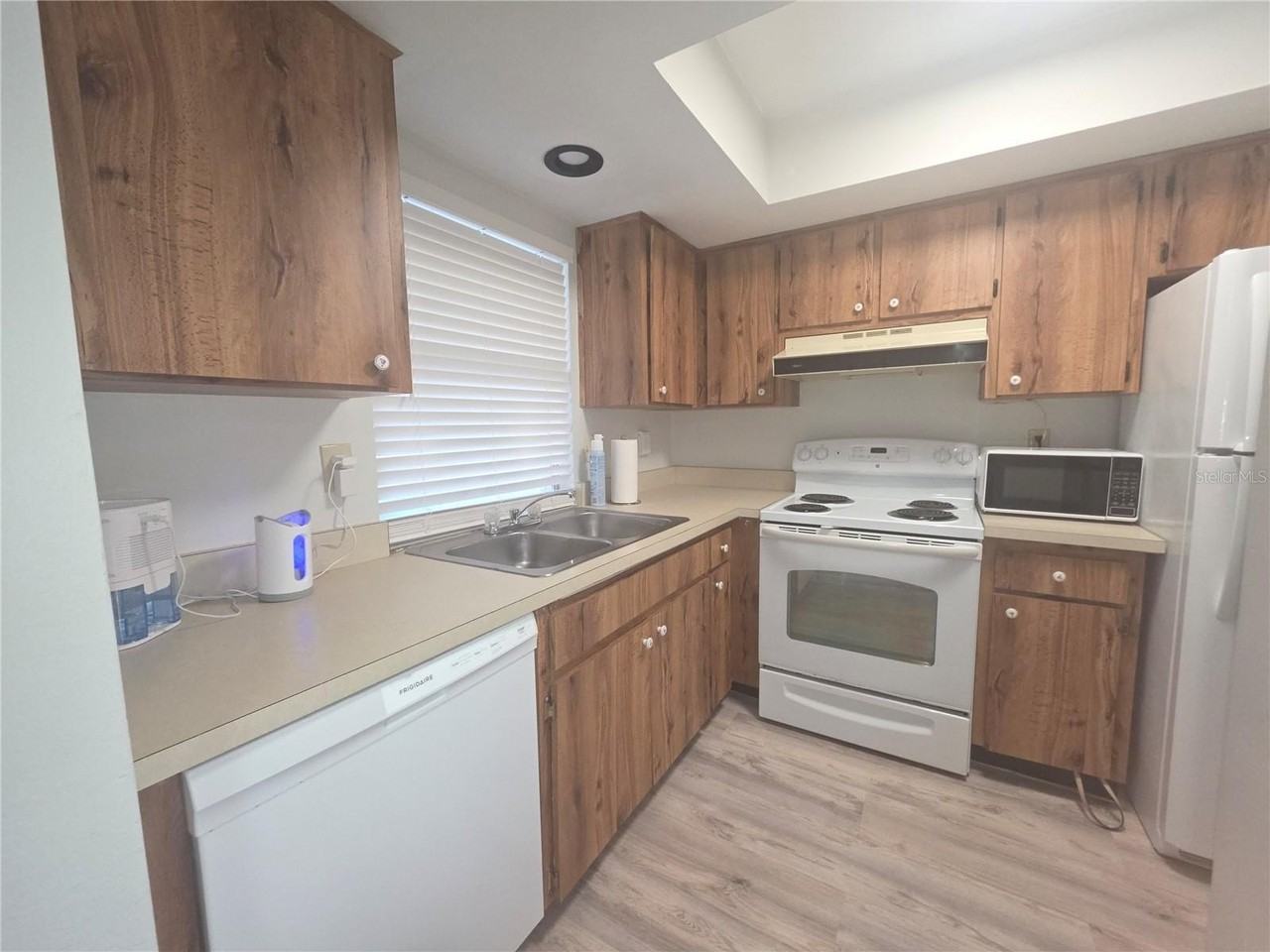 2583 Countryside Blvd #3103 - Photo 5 of 17