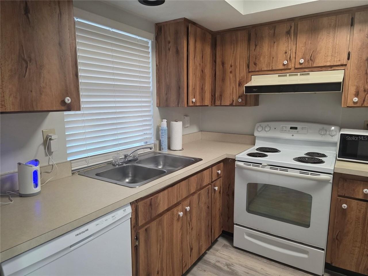 2583 Countryside Blvd #3103 - Photo 7 of 17