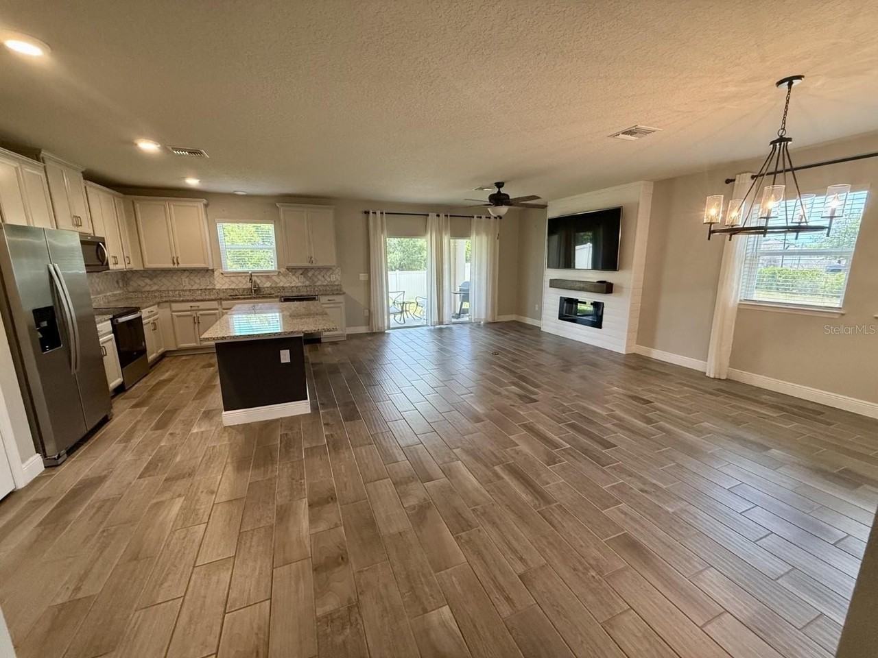 13456 Palmera Vista Dr - Photo 2 of 12