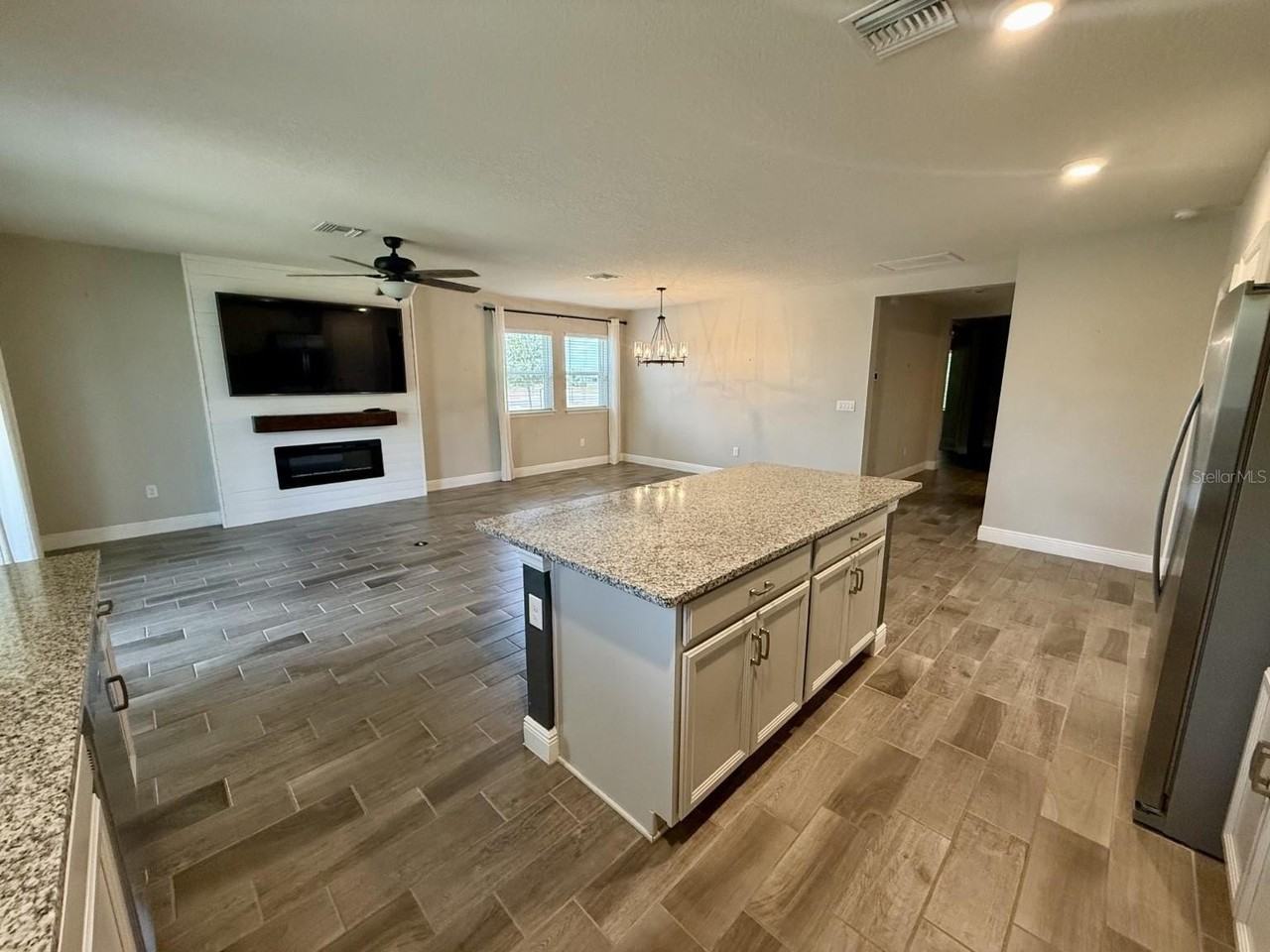 13456 Palmera Vista Dr - Photo 3 of 12