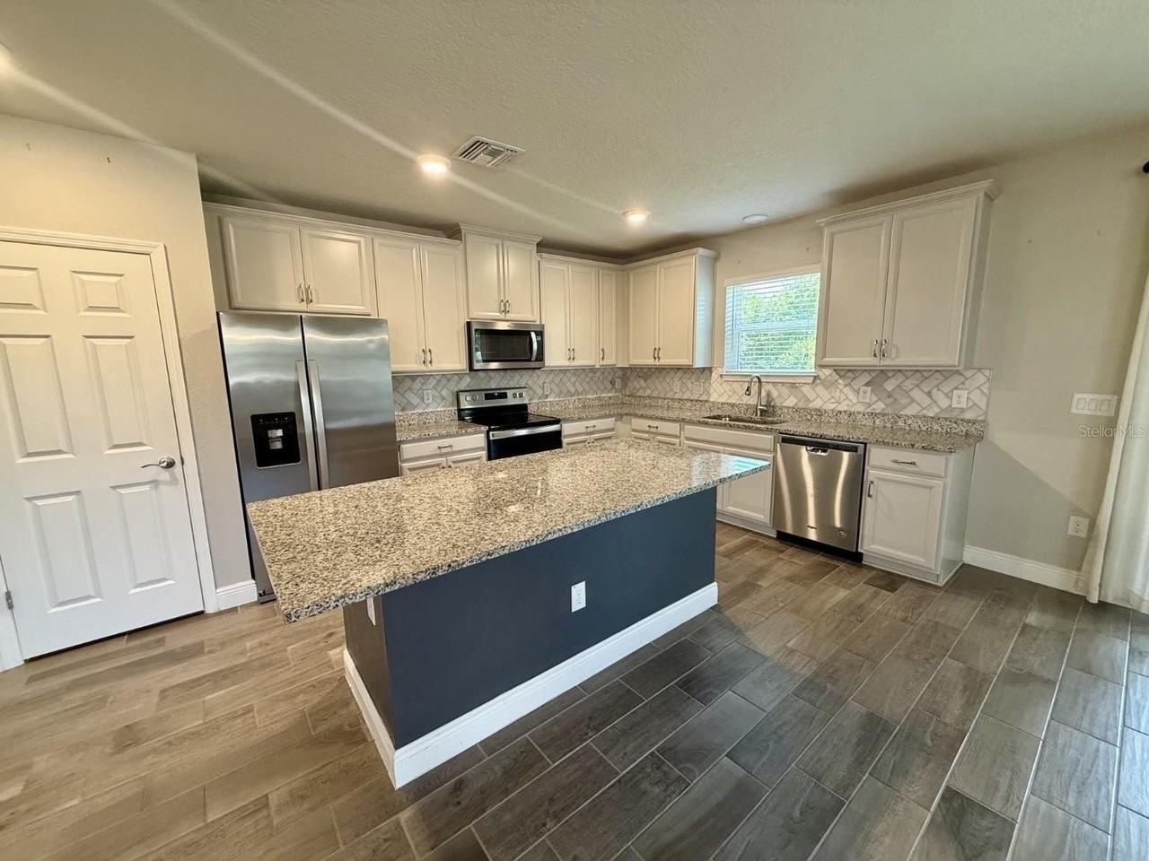 13456 Palmera Vista Dr - Photo 4 of 12