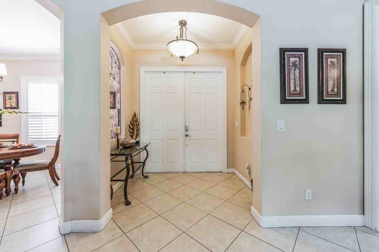 1691 Sw Crawford Ave - Photo 4 of 8