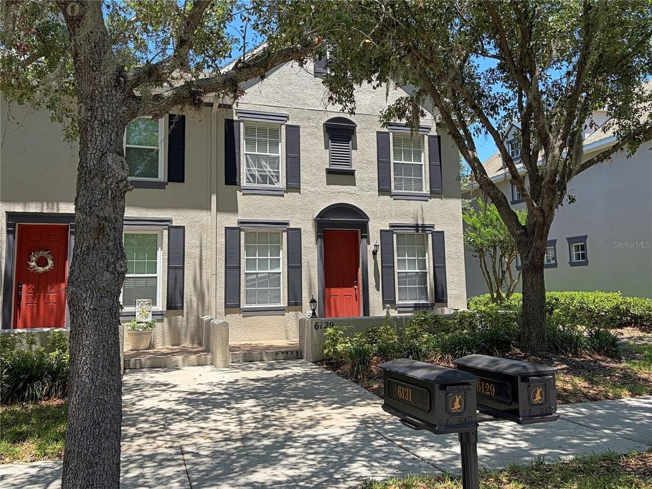 6129 Fishhawk Crossing Blvd - Photo 2 of 37