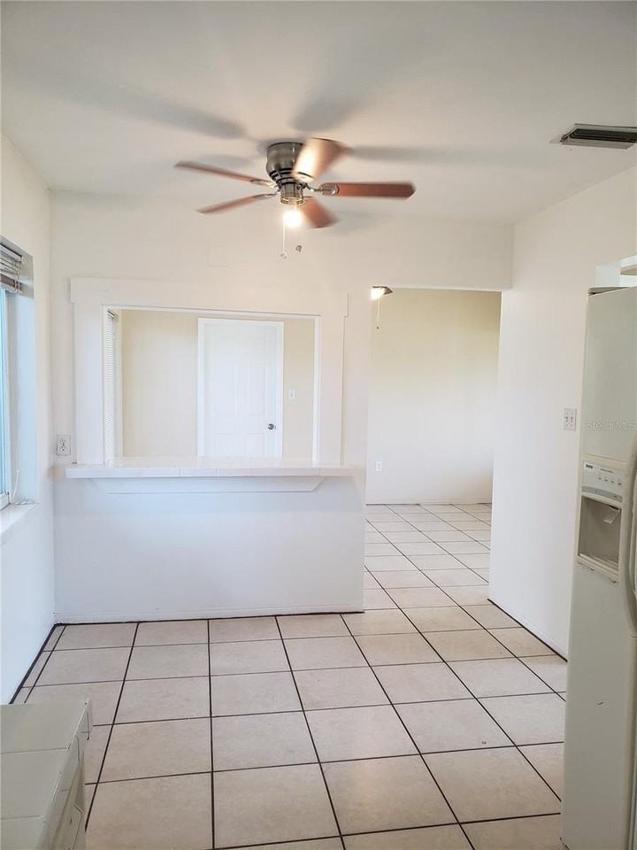 7475 19th Ave N - Photo 5 of 10